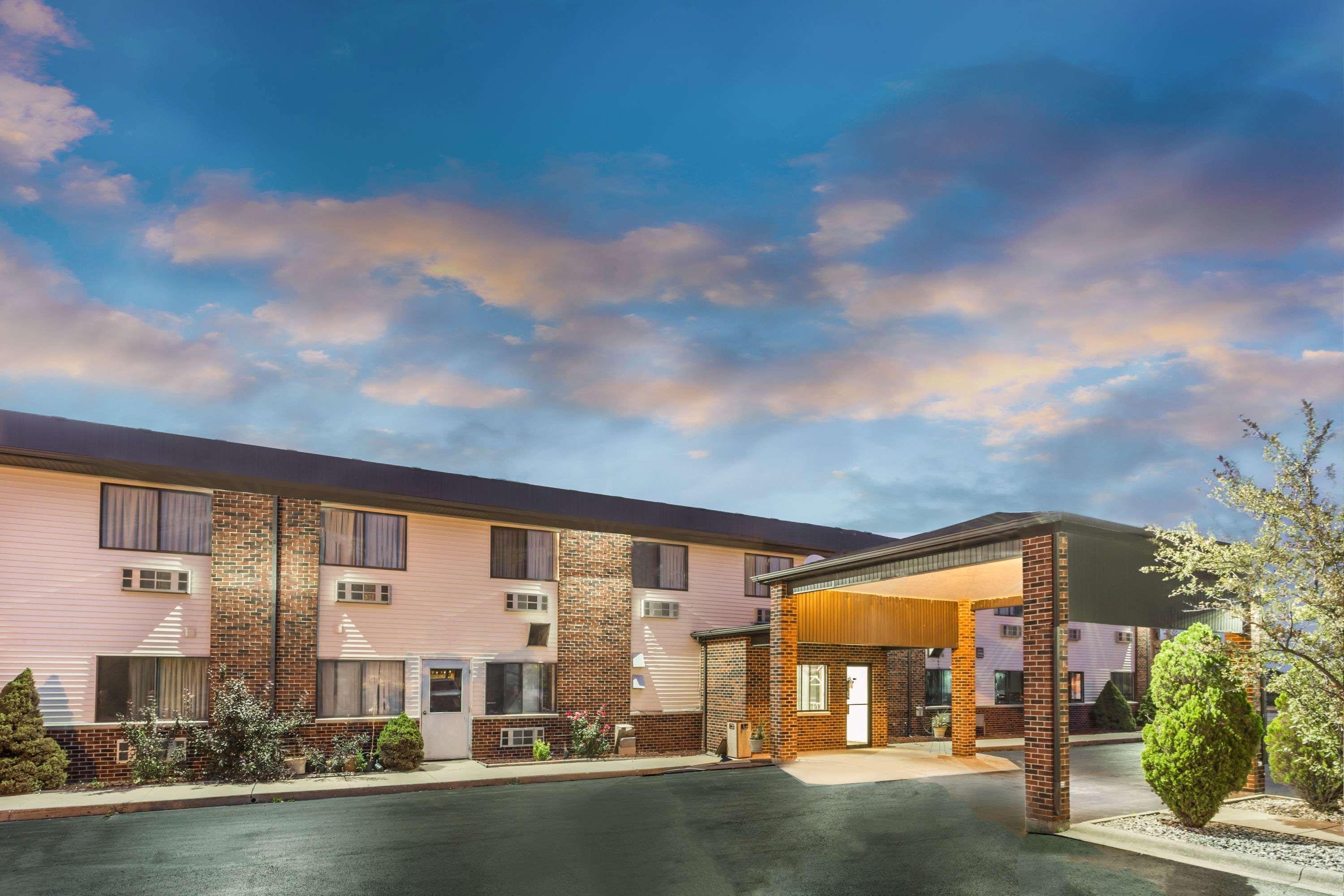 Super 8 By Wyndham Bourbonnais/Kankakee Area Buitenkant foto